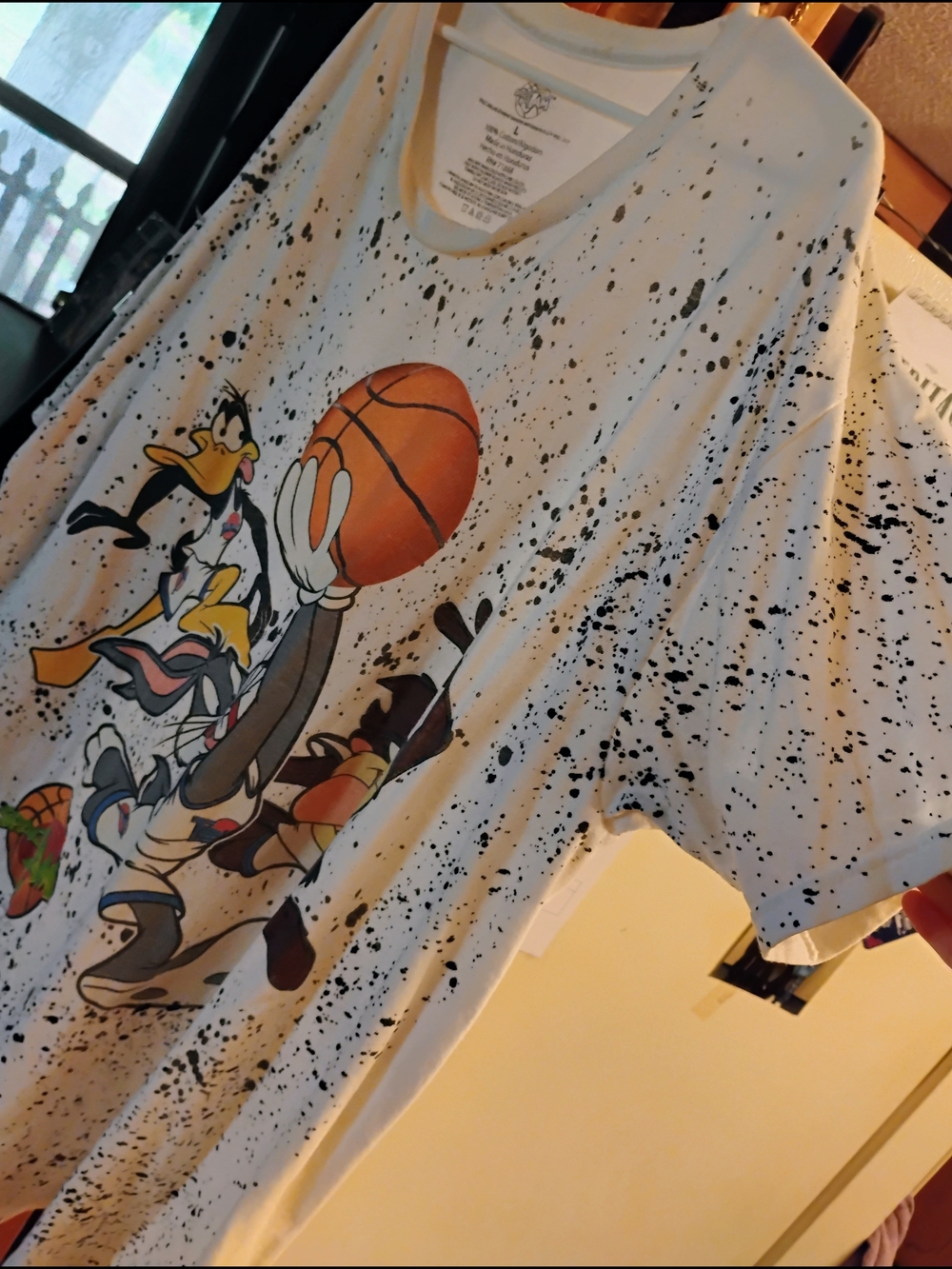 Looney Tunes White Daffy Duck Basketball Graphic Tee